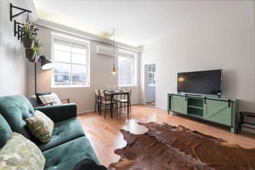 Sta Catarina - 2 Bedroom Appartement *